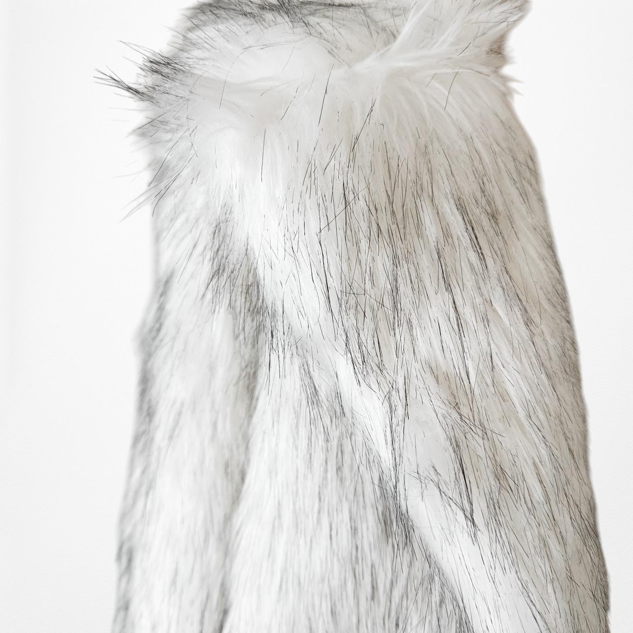 H&M White Faux Fur Teddy Bear Style Fluffy Coat Jacket Size M