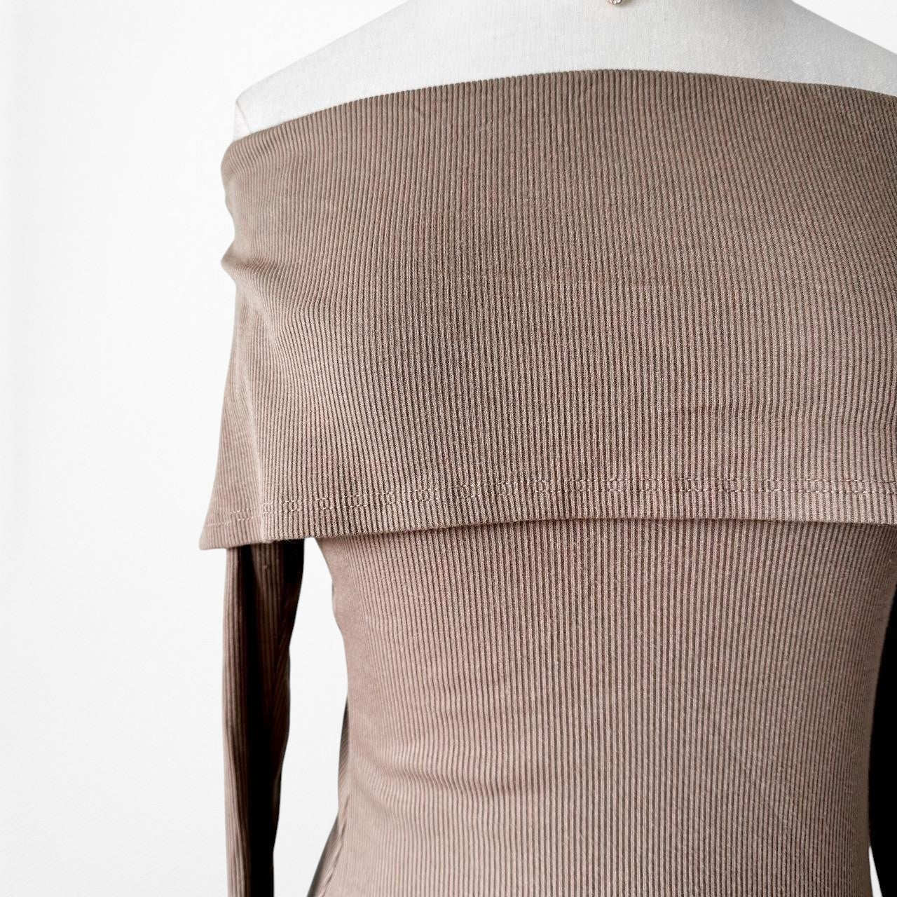 Vintage Y2K Brown RIbbed Knit Off The Shoulder Asymmetric Bodycon Dress Size M