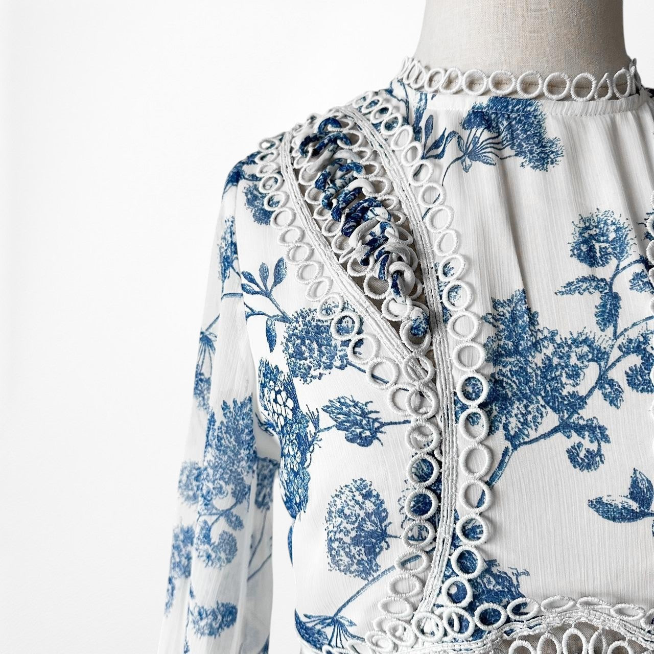 White Blue Victorian Long Puffy Sleeve Floral Pleated Flared Mini Dress Size XS