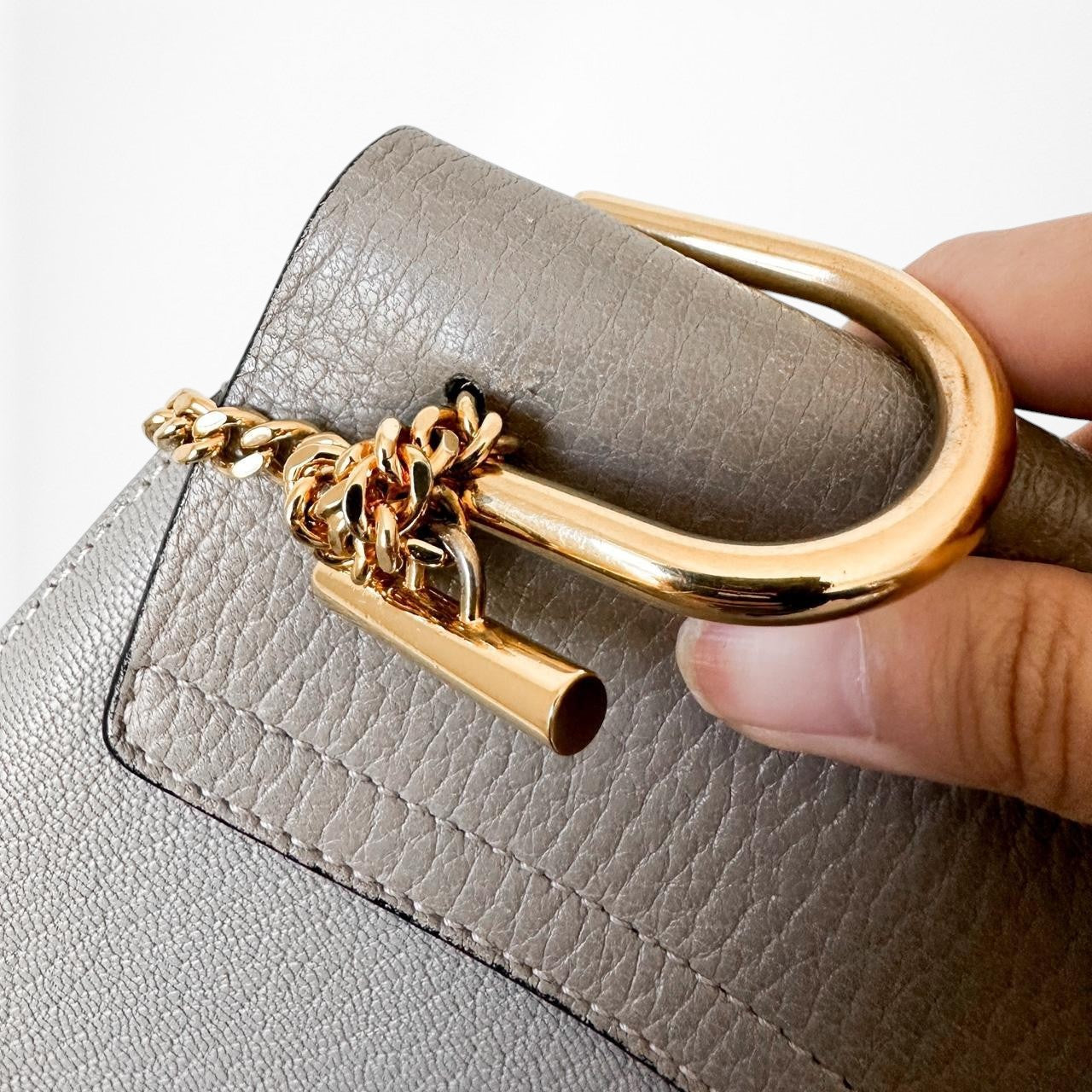 Chloe Drew Gray Gold Hardware Saddle Round Medium Size Leather Crossbody Bag