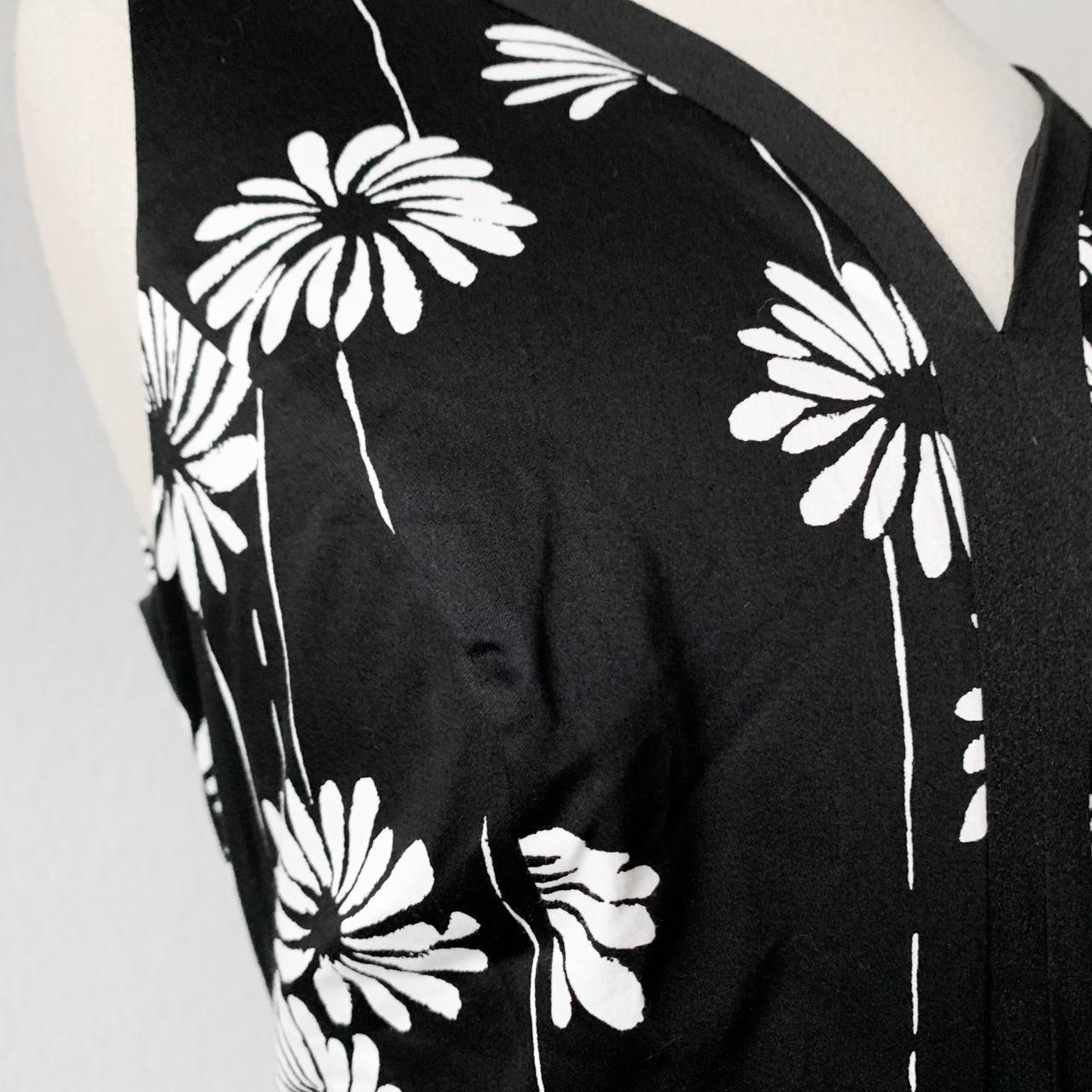 Talbots Black White Floral Knee Length Pleated Skater Cocktail Dress Size 4P/M