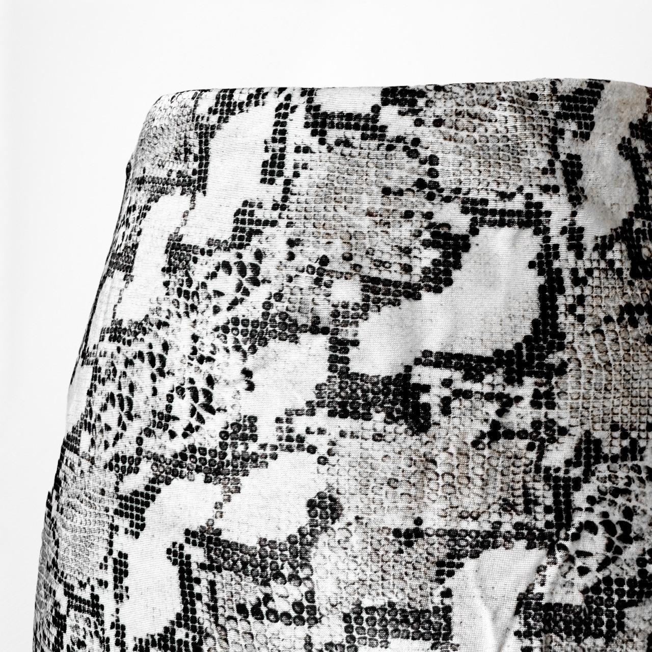 Vintage Gray Satin Animal Snake Print Flowy High Waisted Midi Skirt Size 2/XS/S