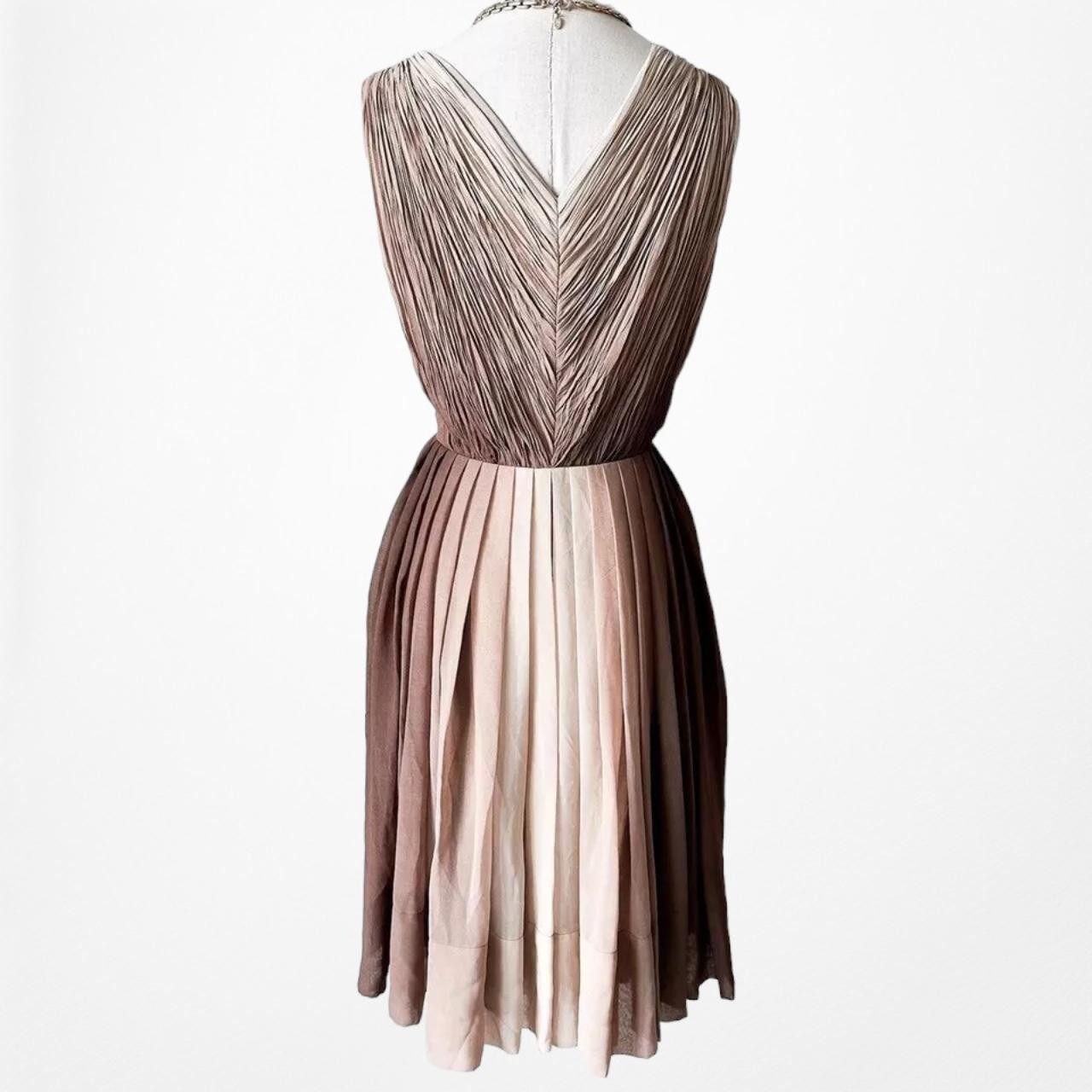 Vintage Y2K Brown V-Neck Pleated Knee Length Cocktail Dress Size 4/M