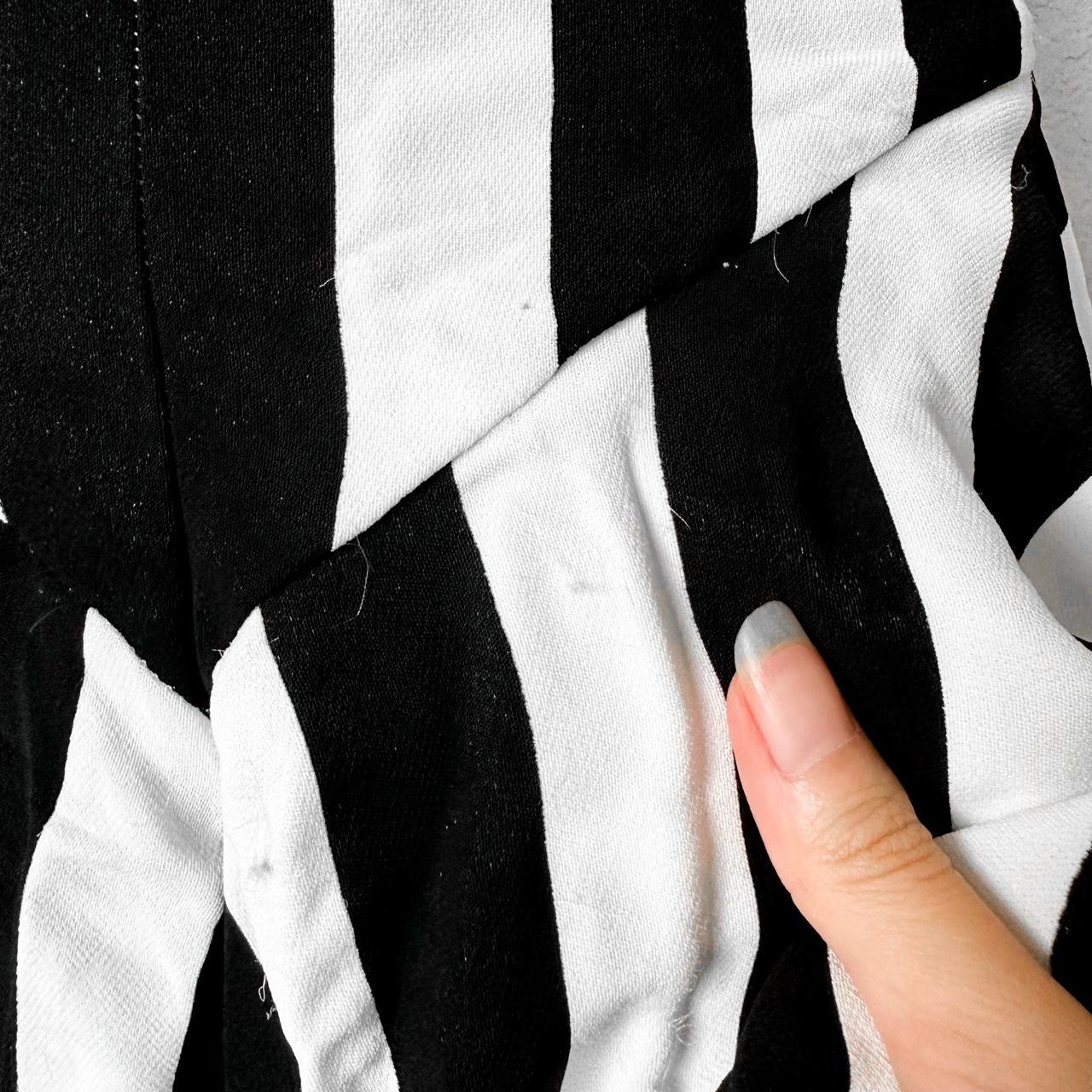 Vintage Y2K High Waisted Ruffle Pleated Striped Skirt Size XS/S