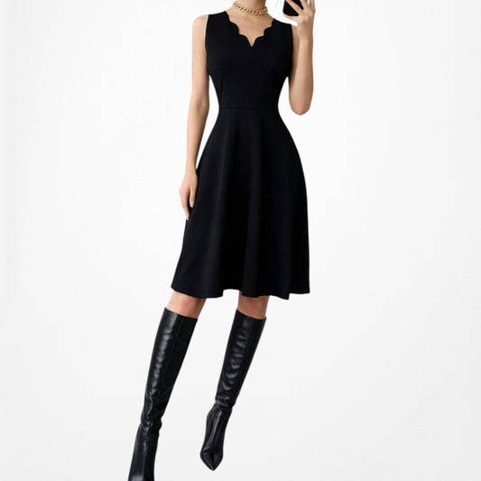 Vintage Y2K Sleeveless Knee Length Fit Flared Scalloped Cocktail Dress Size M