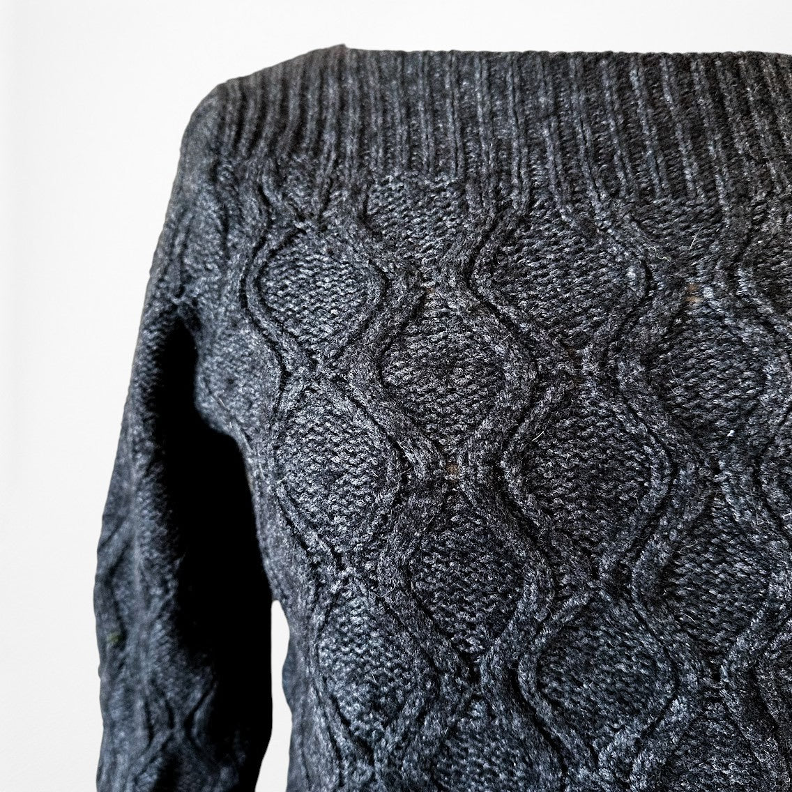 Vintage Y2K Gray Wool Blend Fitted Thick Cable Knit Sweater Size S