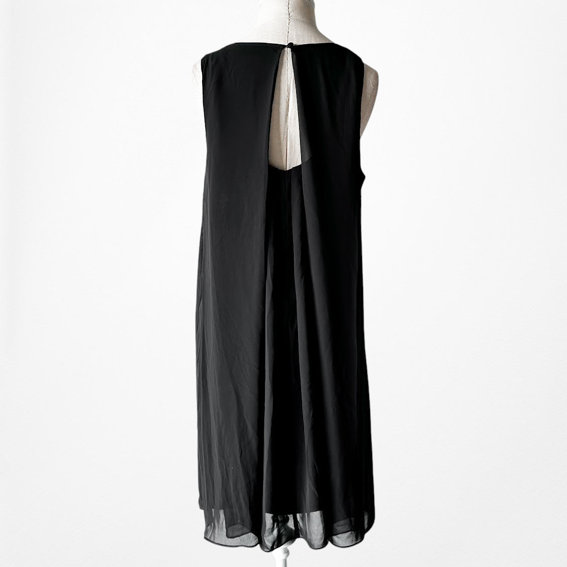 Vintage Y2K Black Sleeveless Rhinestone Pleated Knee Length Shift Dress Size M