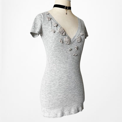 Vintage Abercrombie & Fitch Gray Floral Applique Knit Short Sleeve T-Shirt XS