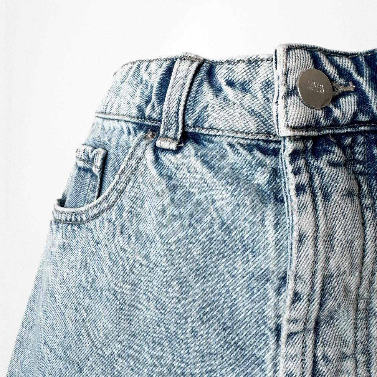 Zara Blue Medium Wash High Waisted Distressed Destroyed Denim Shorts Size XS/S