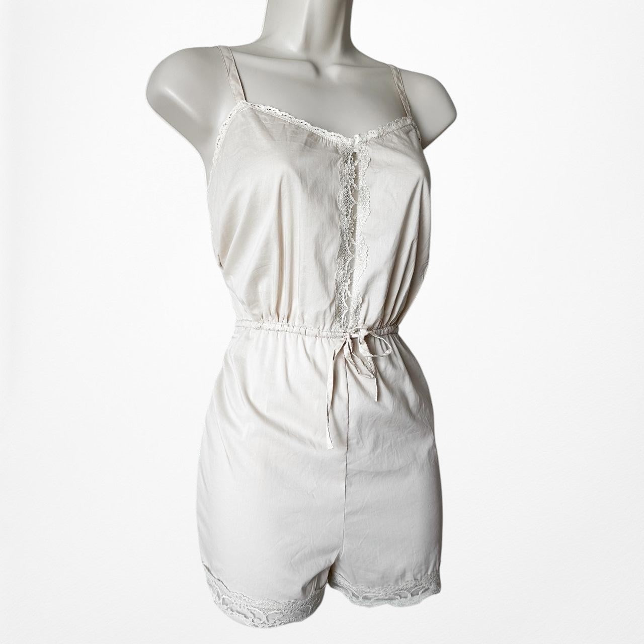 Kimchi Blue Cream Off White Lace Detail Romper Dress Size M