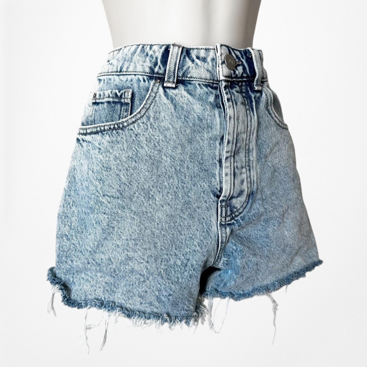 Zara Blue Medium Wash High Waisted Distressed Destroyed Denim Shorts Size XS/S