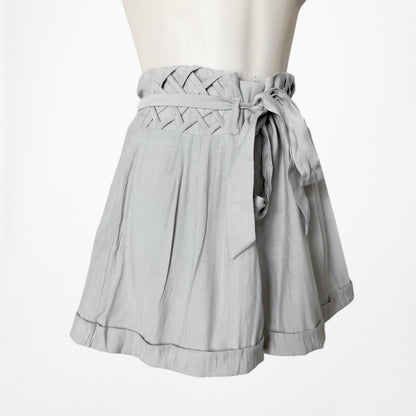 Vintage Y2K Gray High Waisted Paperbag Style Waist Tie Casual Shorts Size XS/S