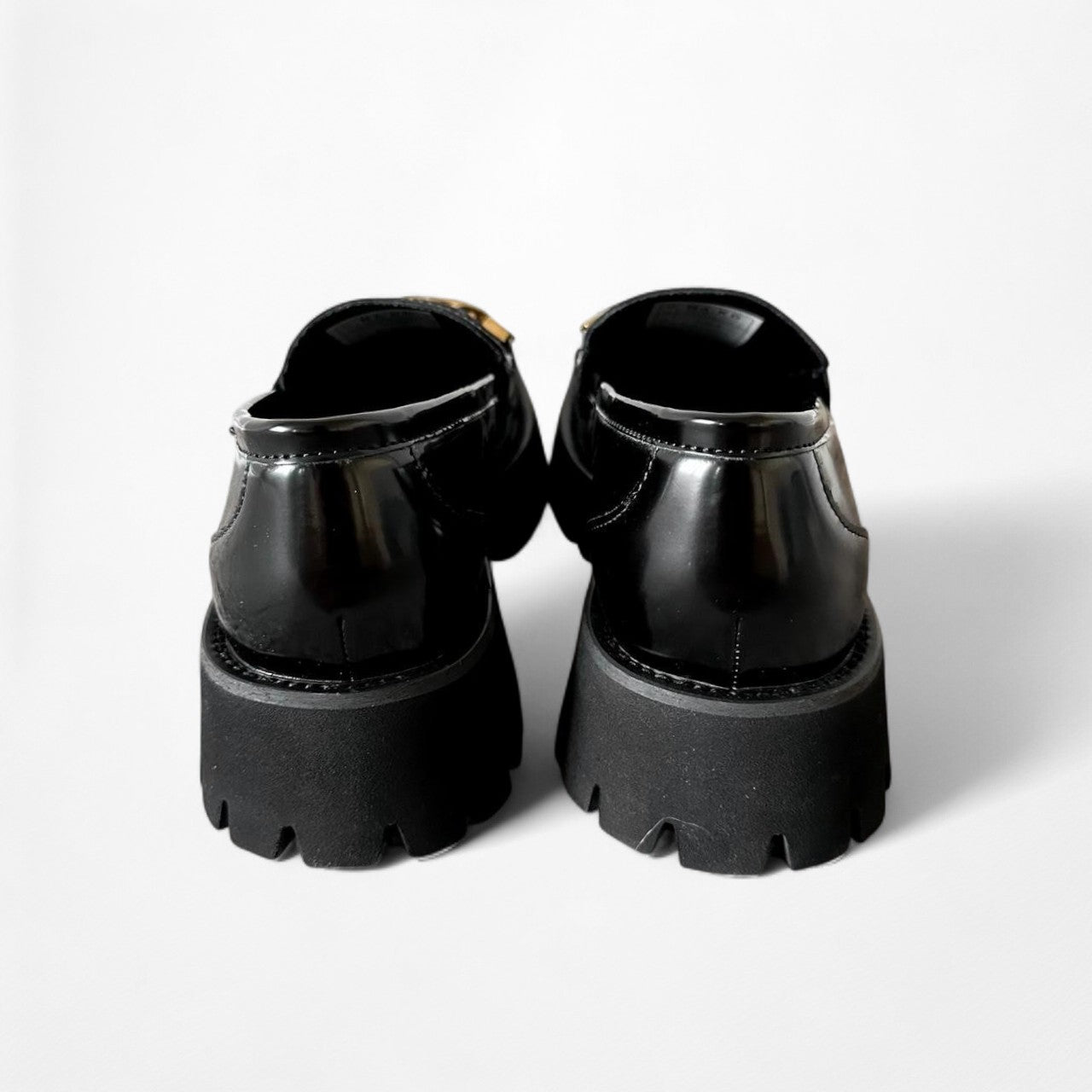 Na-kd Black Faux Patent Leather Gold Chain Platform Loafer Shoe Size 6.5