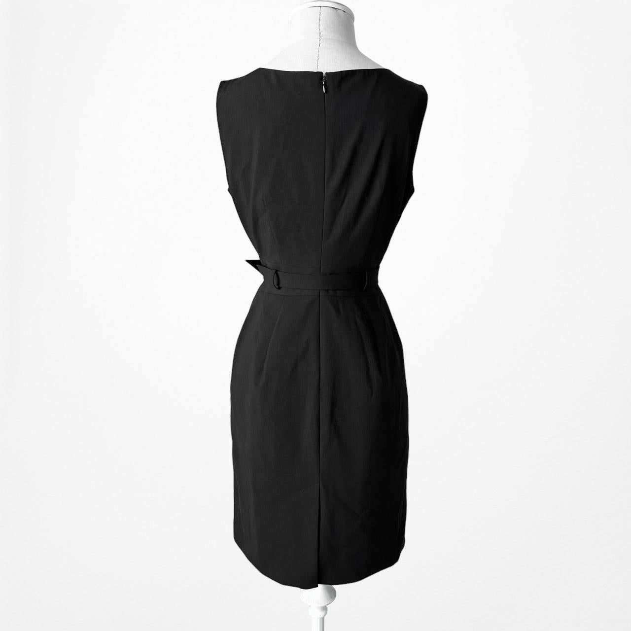 Banana Republic Black Knee Length Bodycon Belted Cocktail Dress Size 4P/S