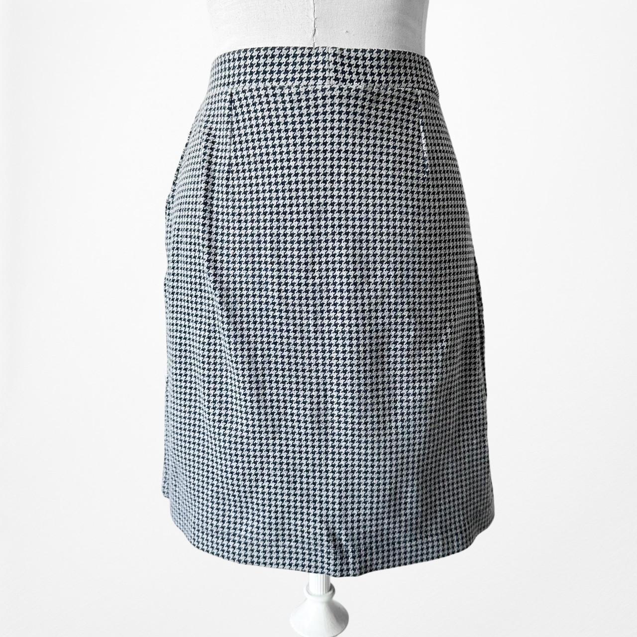 Jones New York Navy Blue Checkered Plaid Knit Knee Length Wrap Skirt Size S