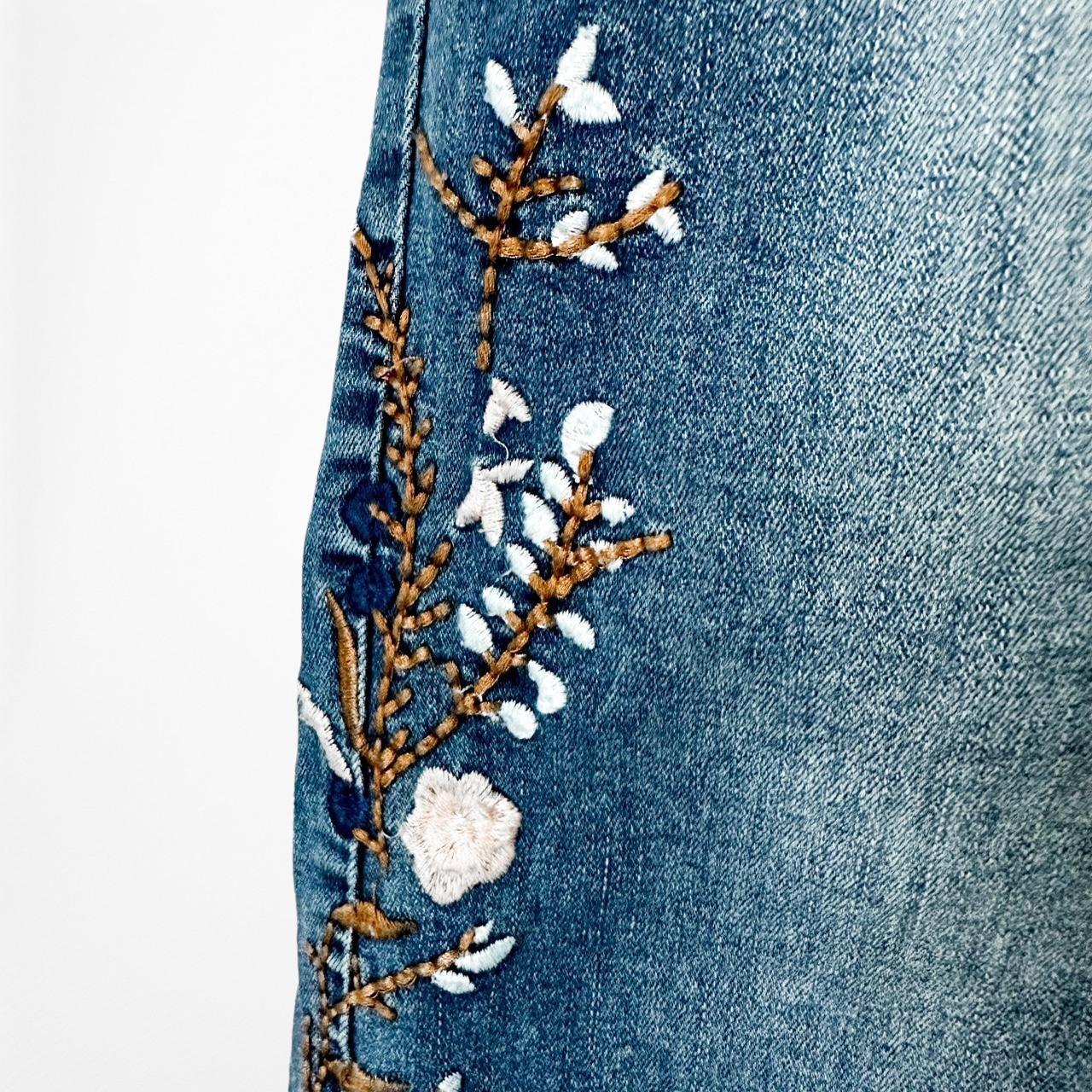 Blue Dark Wash High Waisted Floral Embroidered Bootcut Denim Jeans Size S