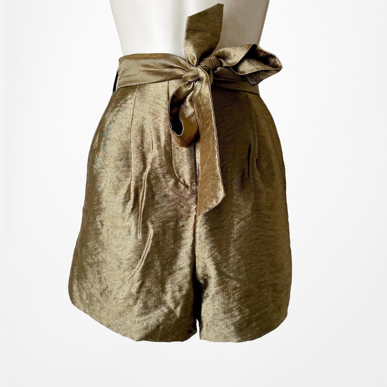 Zara Olive Green High Waisted Paperbag Pleated Metallic Shorts Size XS/S