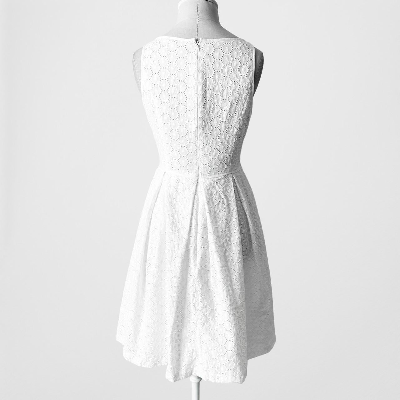 Kasper White Sleeveless Lace Pleated Knee Length Flared Skater Dress Size 4/S/M