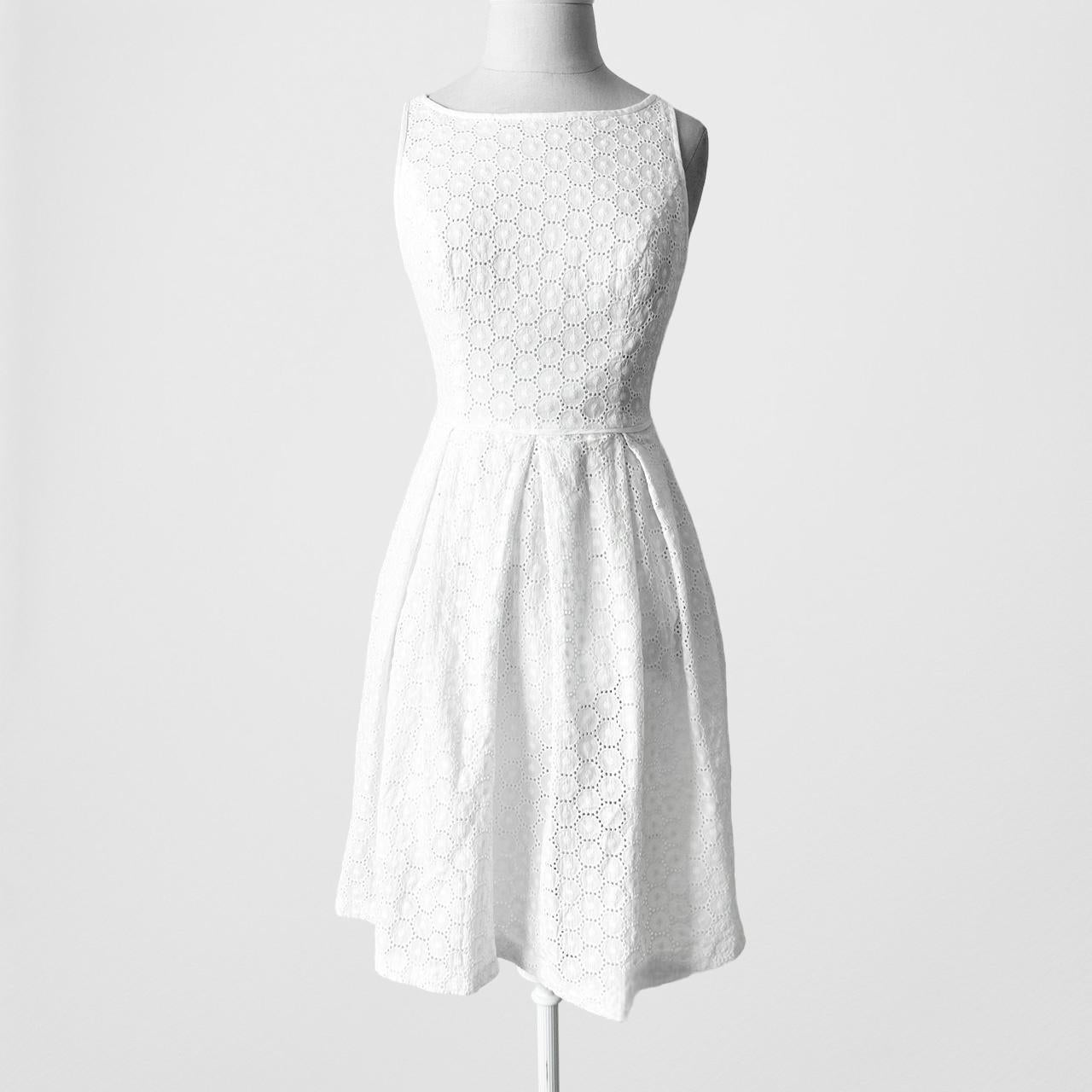 Kasper White Sleeveless Lace Pleated Knee Length Flared Skater Dress Size 4/S/M