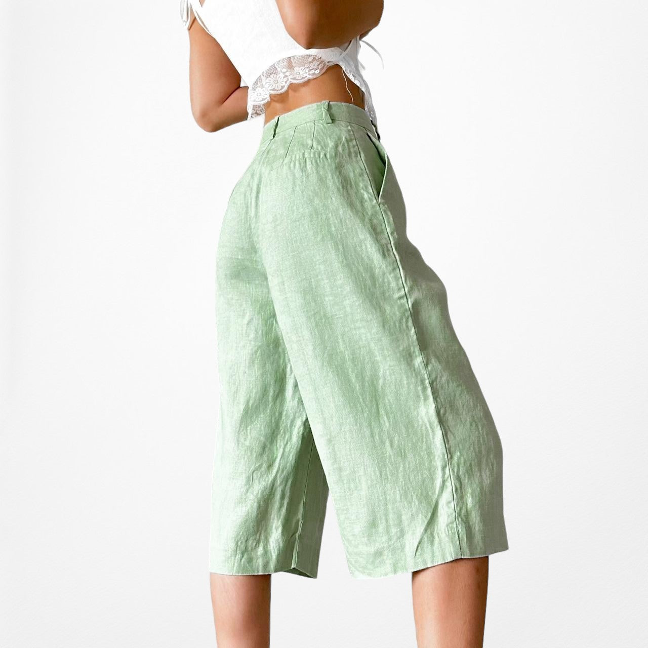 Zara Pastel Green High Waisted Casual Knee Length Bermuda Shorts Size XS/S