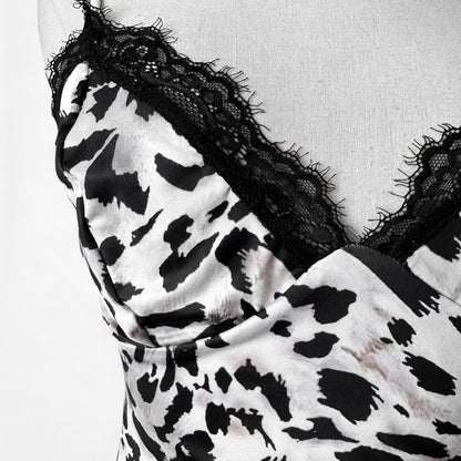 Vintage Y2K White Black Lace Trim VNeck Side Slit Mini Knit Bodycon Dress Size XS/S/M