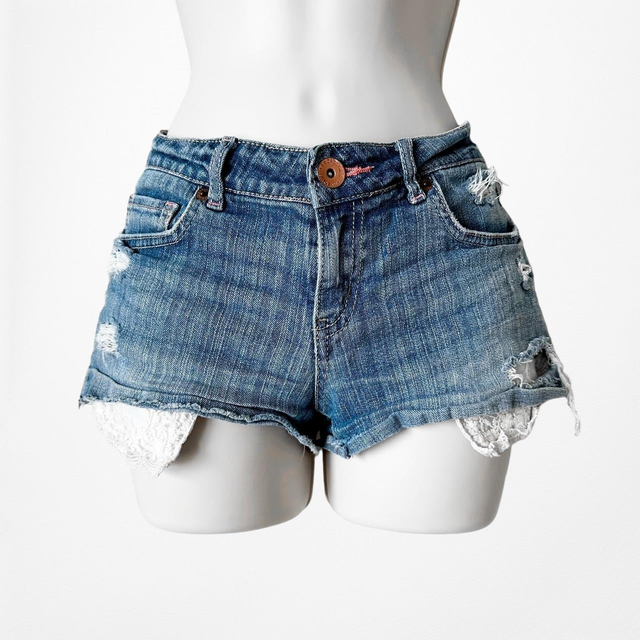 Aeropostale Medium Wash Distressed Destroyed Mid Rise Denim Shorts Size S