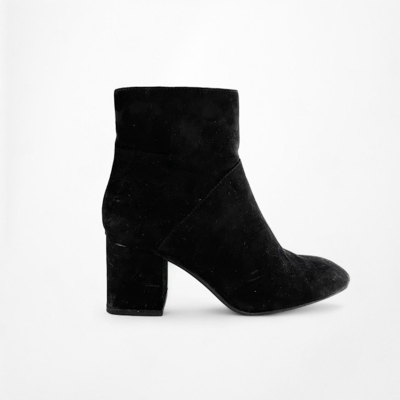 Zara Black Suede Round Toe Block Heel Casual Ankle Boots Size 6