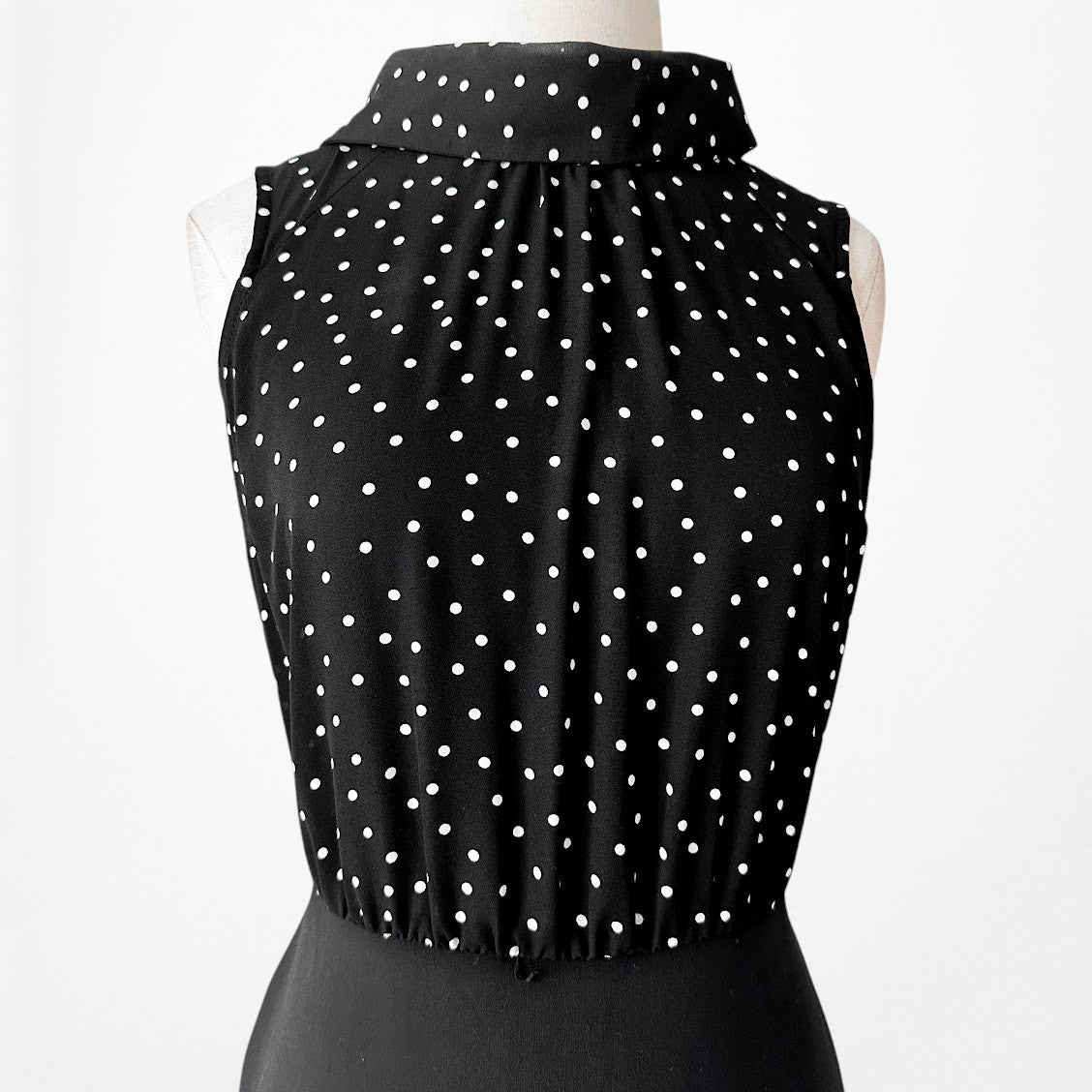 Vintage Y2K Black White Polka Dot Knee Length Sleeveless Bodycon Dress Size 4/M