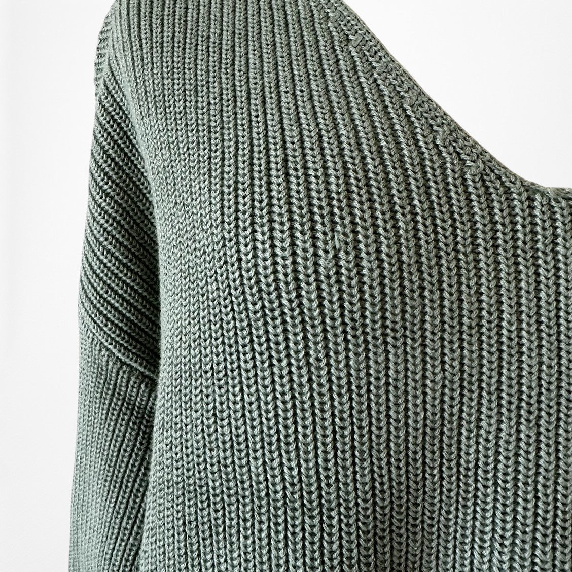 Vintage Y2K Camo Green V-Neck Long Puffy Sleeve Knit Oversized Sweater Size S/M