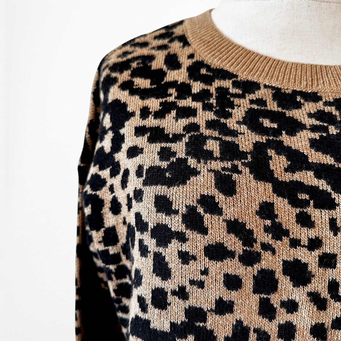 Vintage Y2K Brown Black Printed Wool Blend Crewneck Pullover Sweater Size S