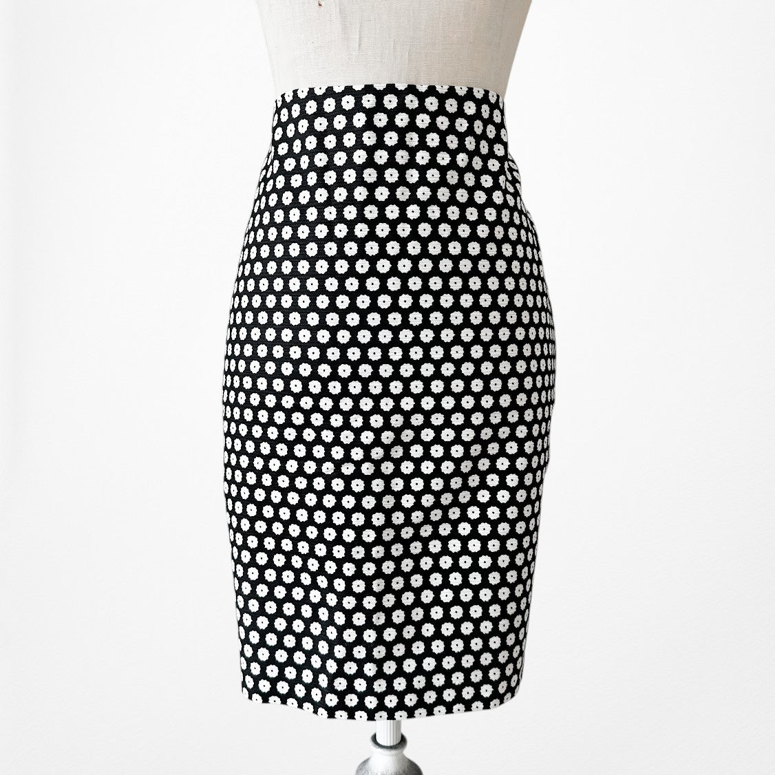 Vintage Y2K Black White Knee Length Straight Pencil Bodycon Skirt Size S/M