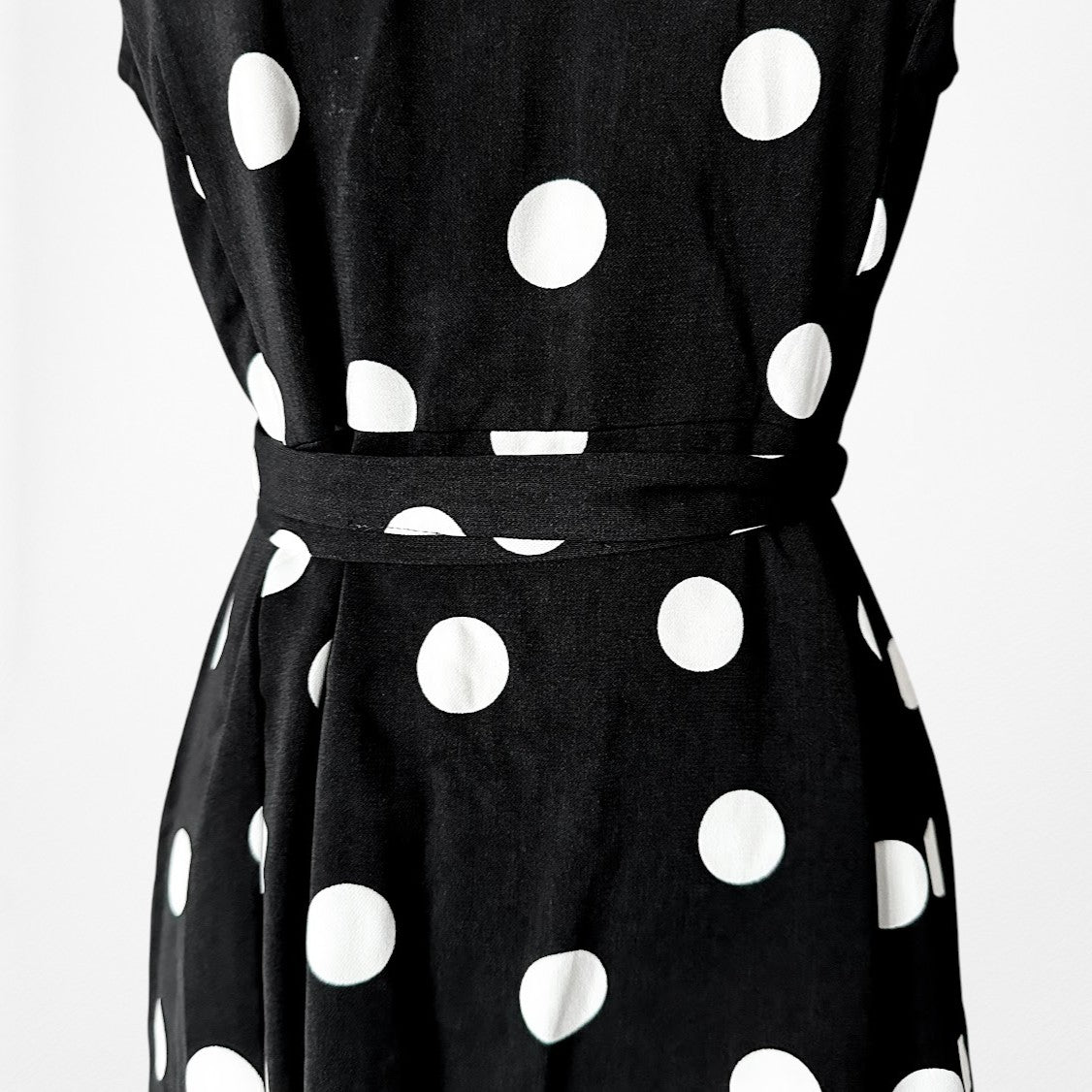 Vintage Y2K Black White Polka Dot Sleeveless Knee Length Flared Dress Size M