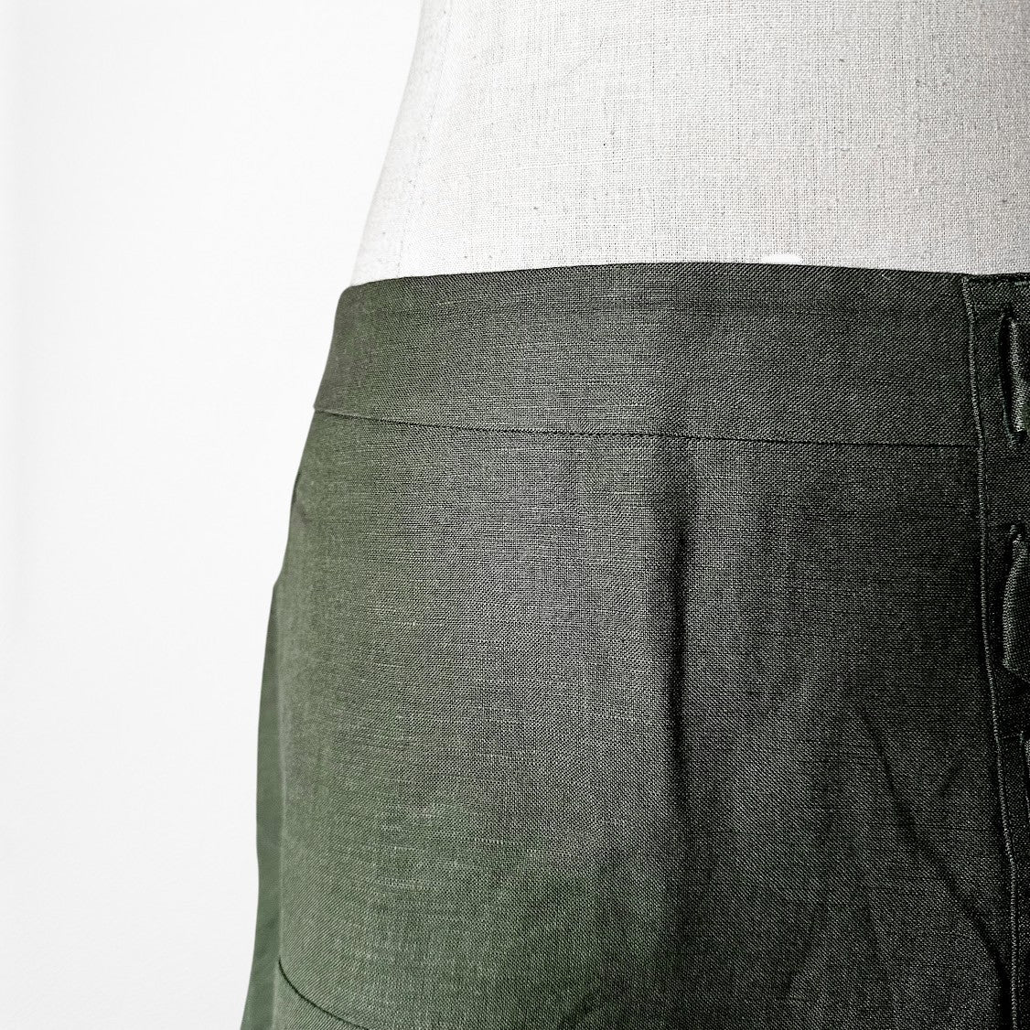 Vintage Y2K Camo Green Bow Tie Detail Knee Length Flared Skirt Size S/M