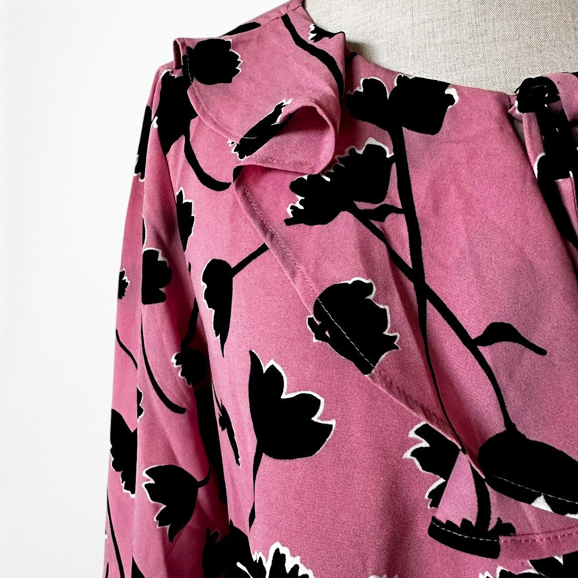 Vintage Y2K Pink Black Ruffle Long Bell Flared Sleeve Floral Print Blouse XS/S