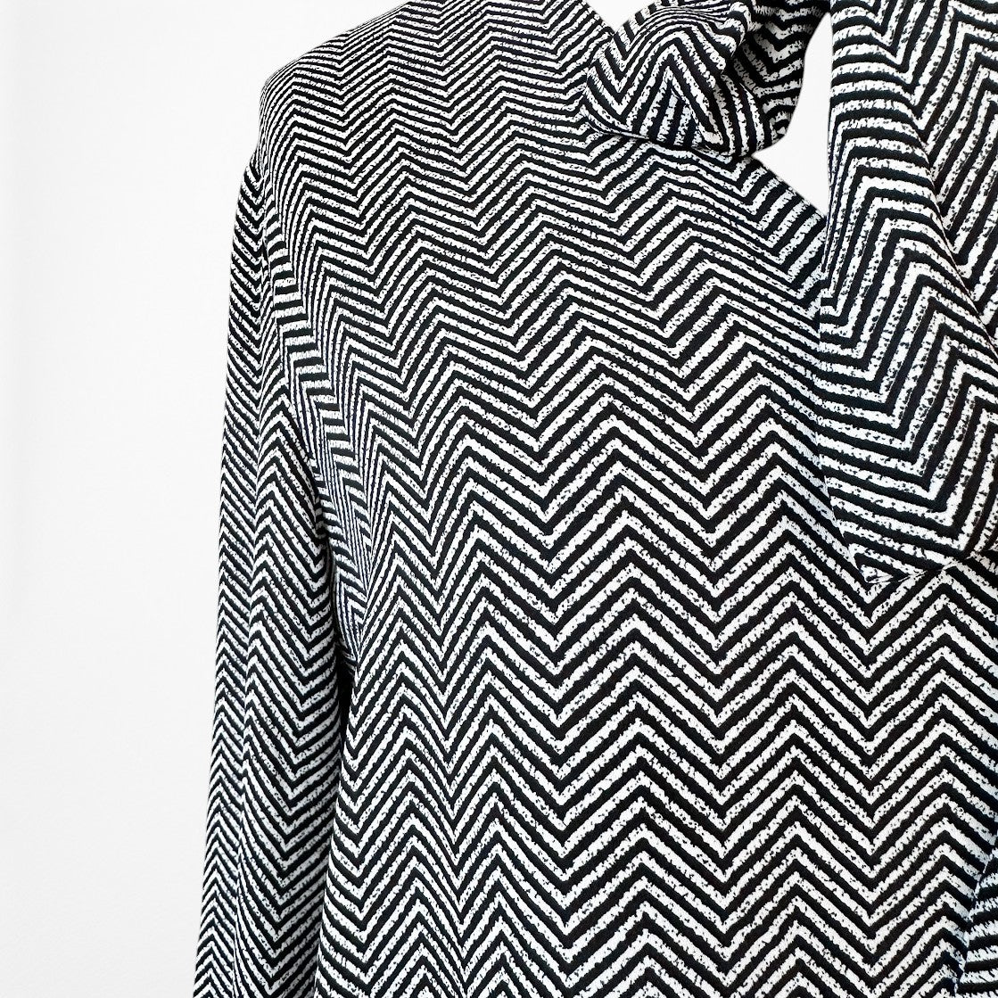 Vintage Y2K Black White Herringbone Neck Tie Keyhole Chiffon Blouse Size XS/S