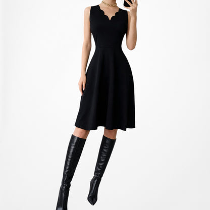 Vintage Y2K Sleeveless Knee Length Fit Flared Scalloped Cocktail Dress Size M