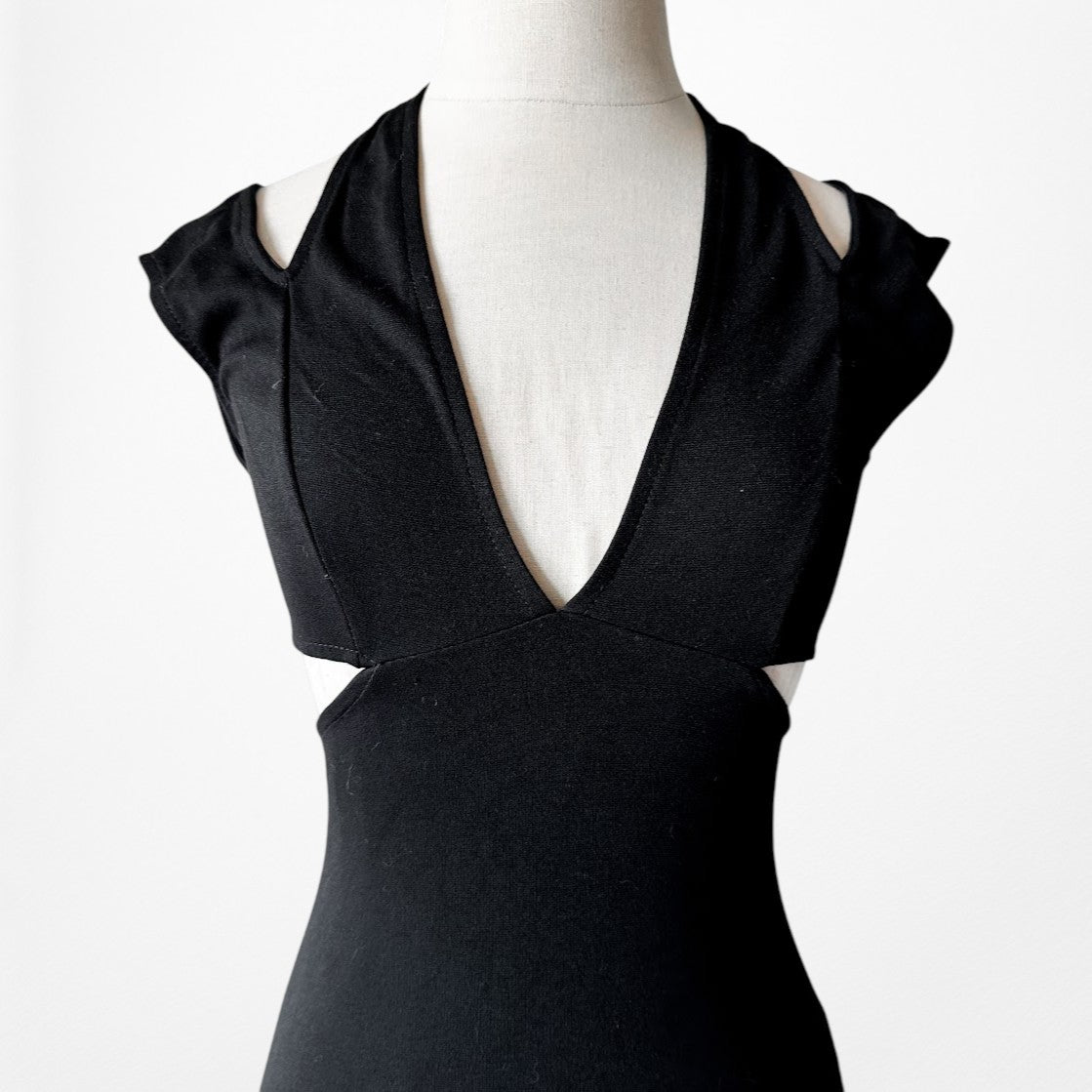 Vintage Y2K Black Knit Cutout Bodycon Knee Length Cocktail Dress Size XS/S