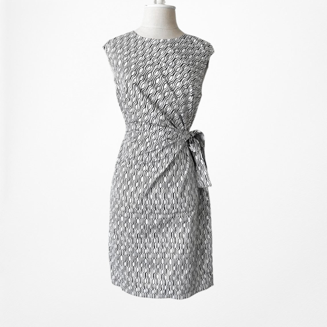 Vintage Y2K Gray Knee Length Sleeveless Waist Side Geometric Print Dress S/M