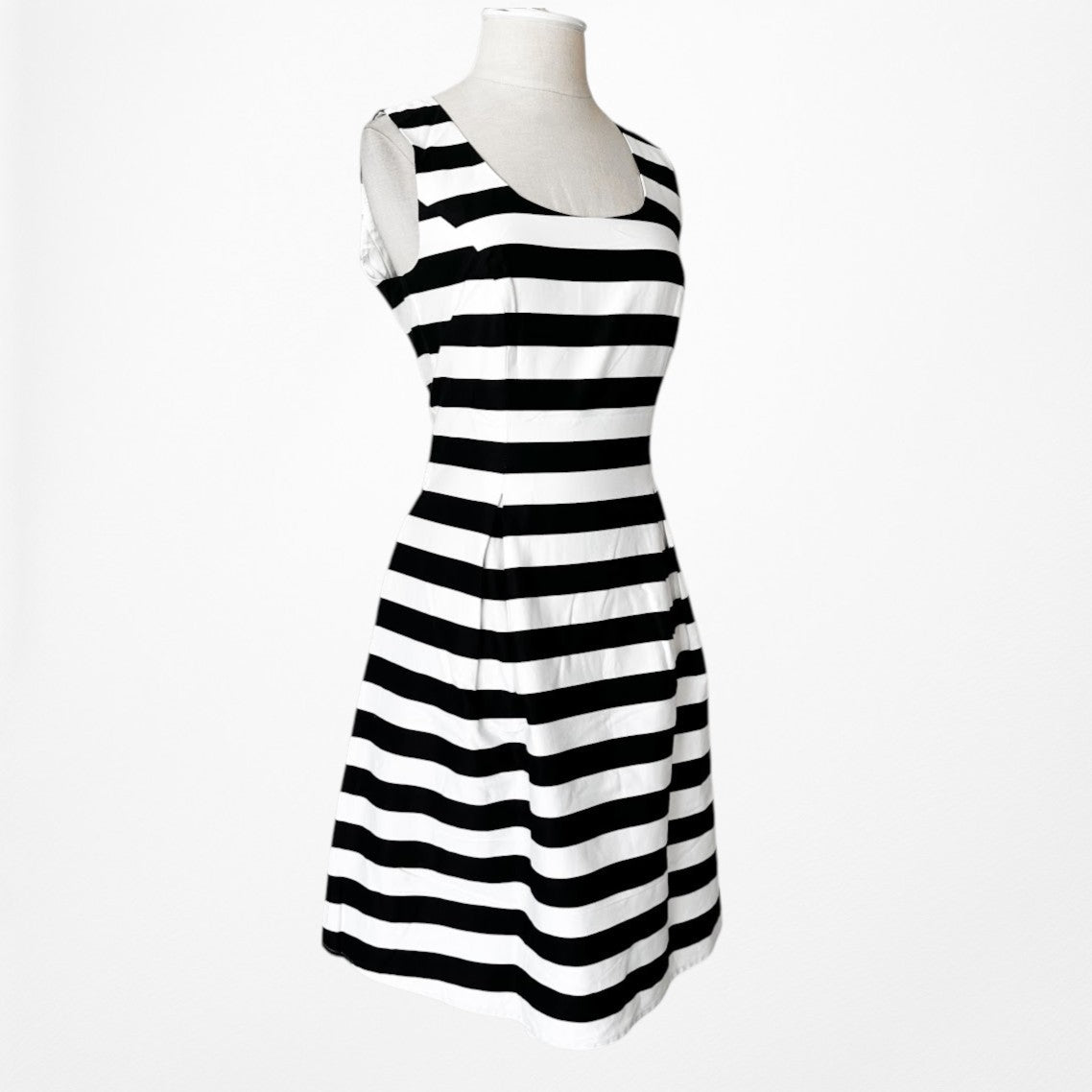 Vintage Y2K 90s Black White Striped Sleeveless Knee Length A-Line Dress Size