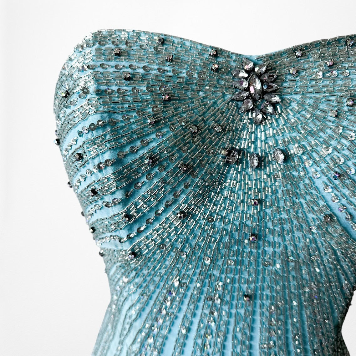 Vintage Y2K Pastel Blue Strapless Beaded Rhinestone Flared Prom Dress Size S/M