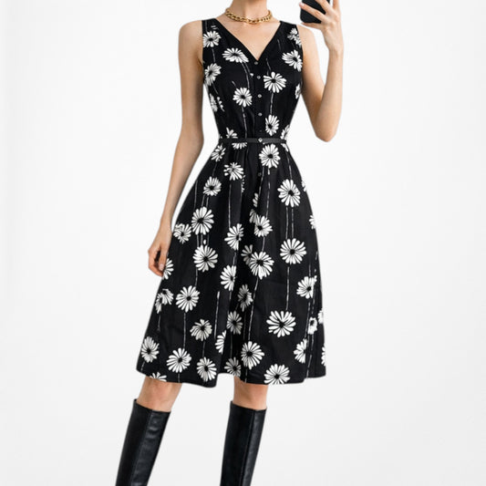 Vintage Y2K Black White Print Floral Knee Length Pleated Skater Dress Size M