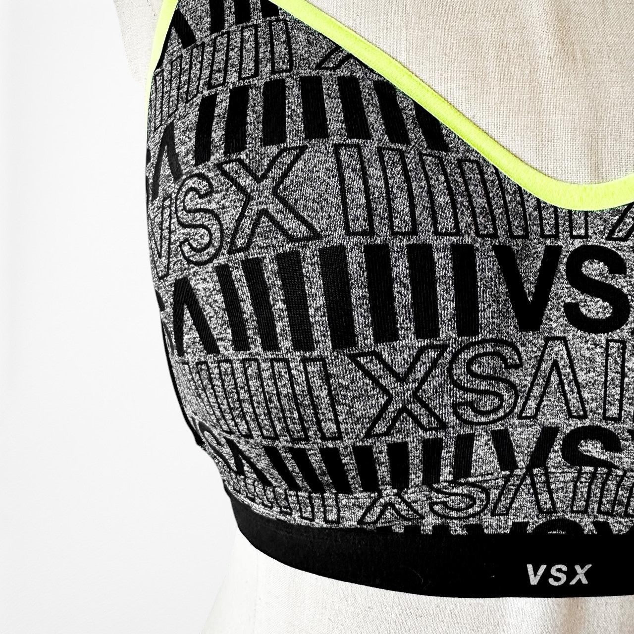 Victoria's Secret Gray Black Green Padded Knit Sports Bra Size 34C