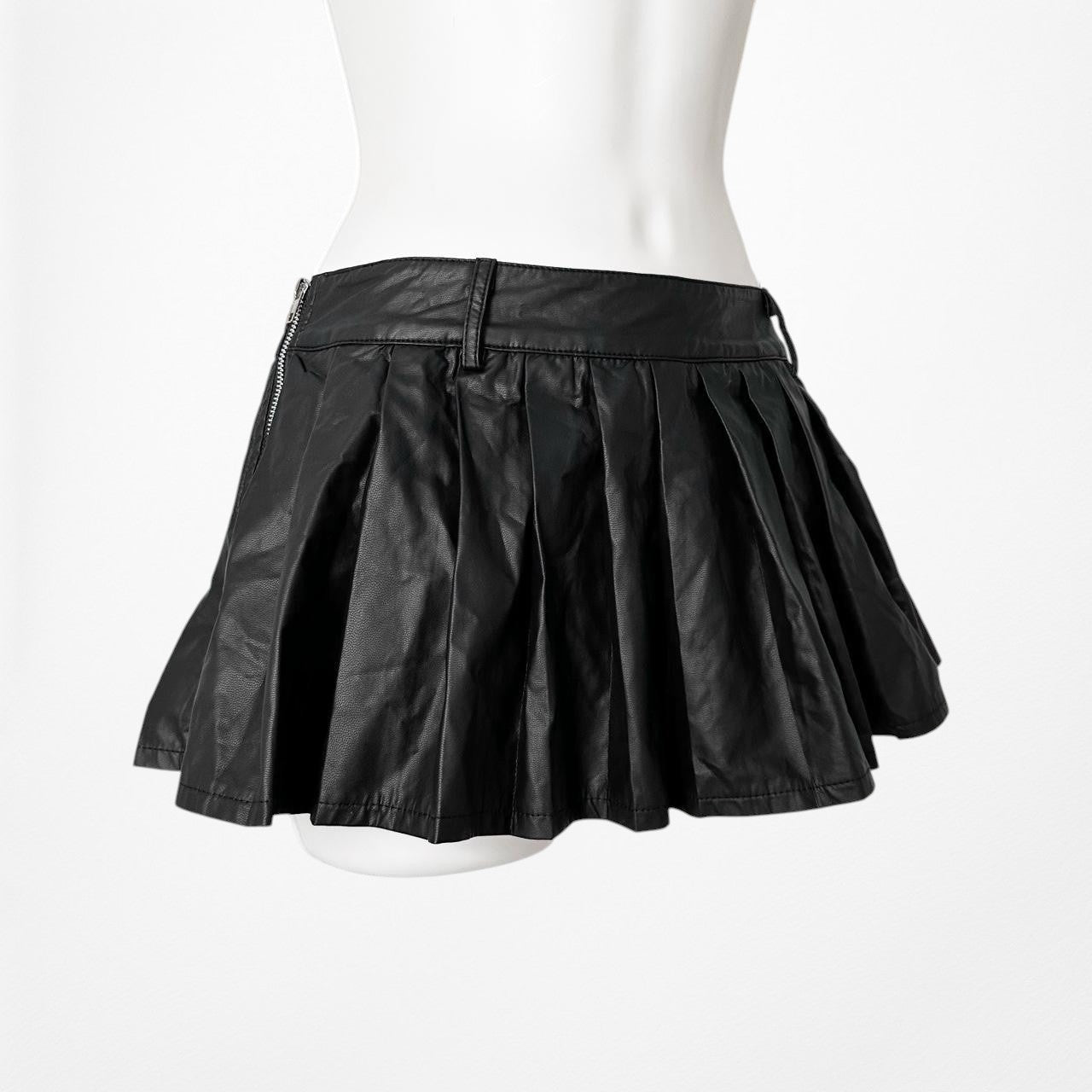 Lioness Black Faux Leather Micro Mini Pleated Skater Skirt Skort Size XS
