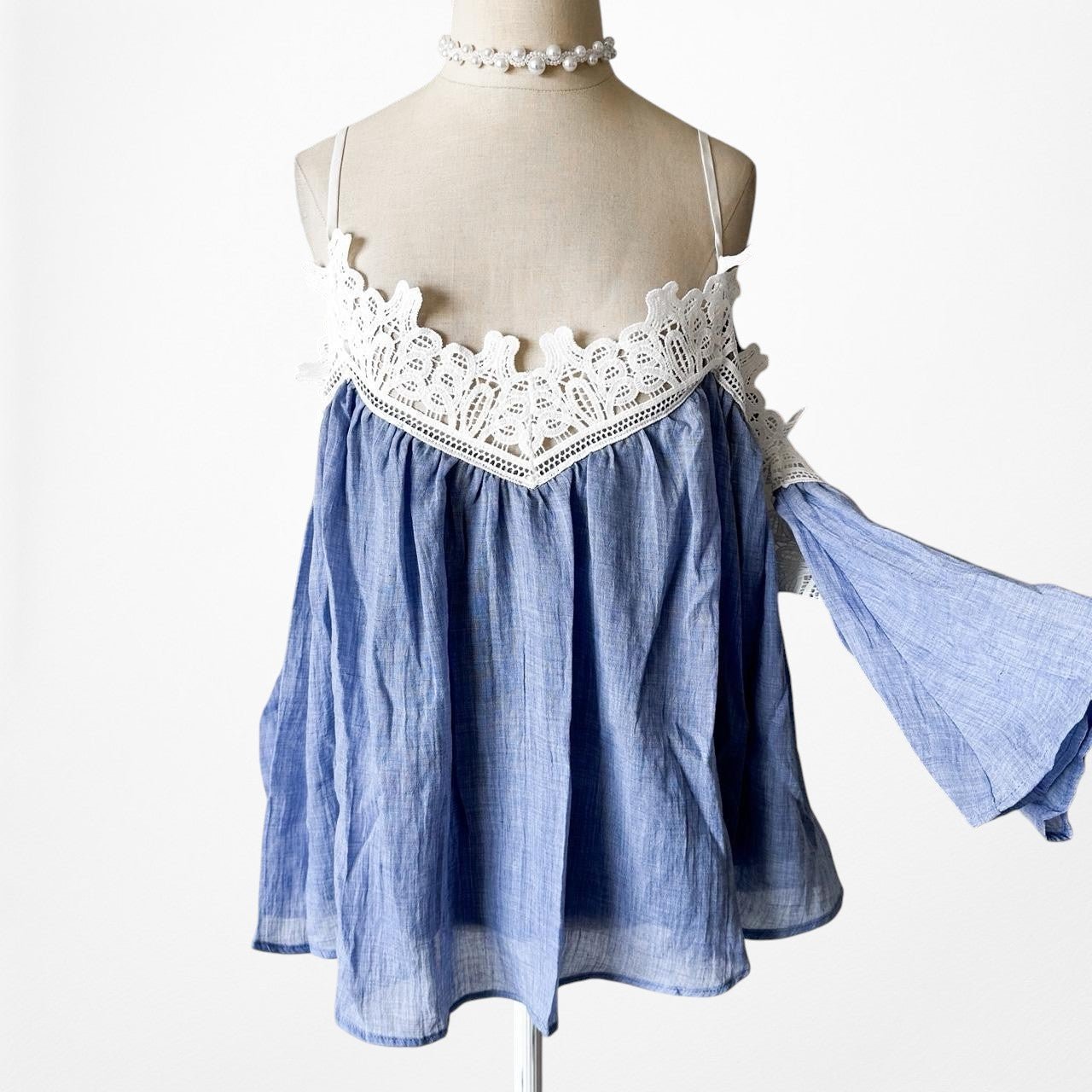 Blue Lace Trim Cold Shoulder Long Bell Sleeves Babydoll Pleated Top Size M/L