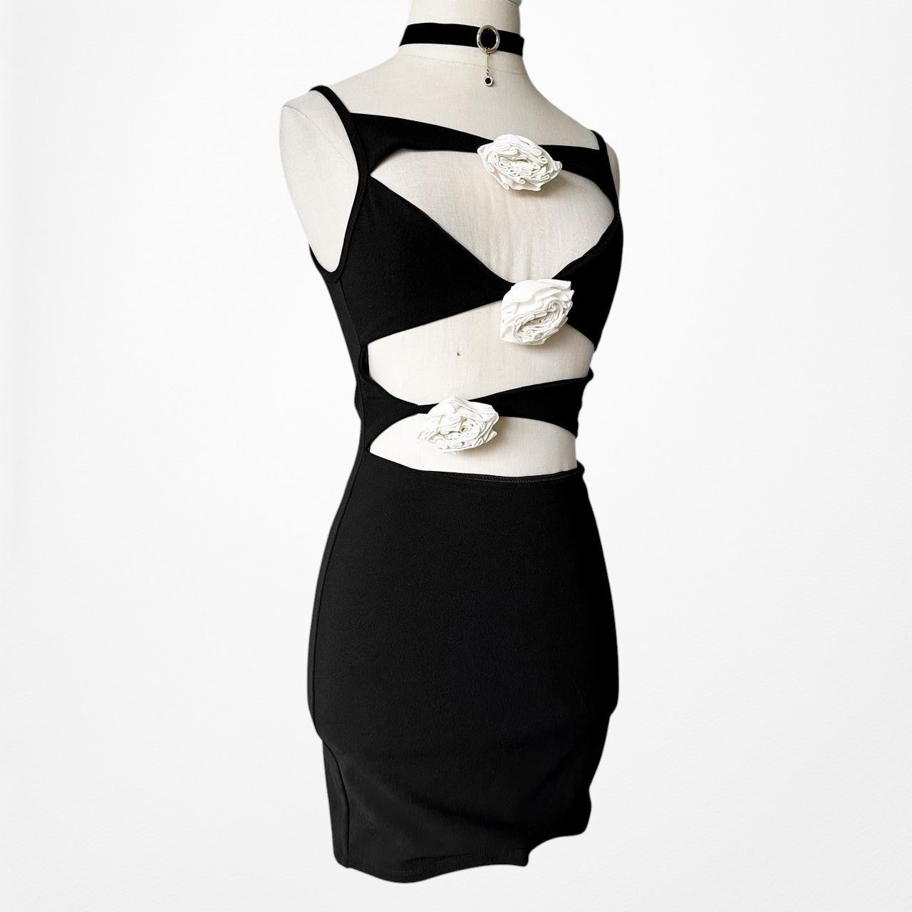 White Fox Boutique Black White Cutout Floral Applique Mini Bodycon Dress Size XS
