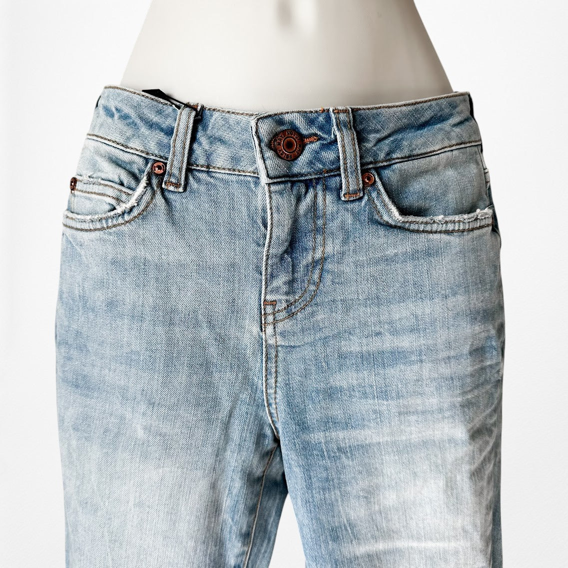 Blue Medium Wash Distressed Destroyed Ripped Knees Flared Jeans Size XS/S