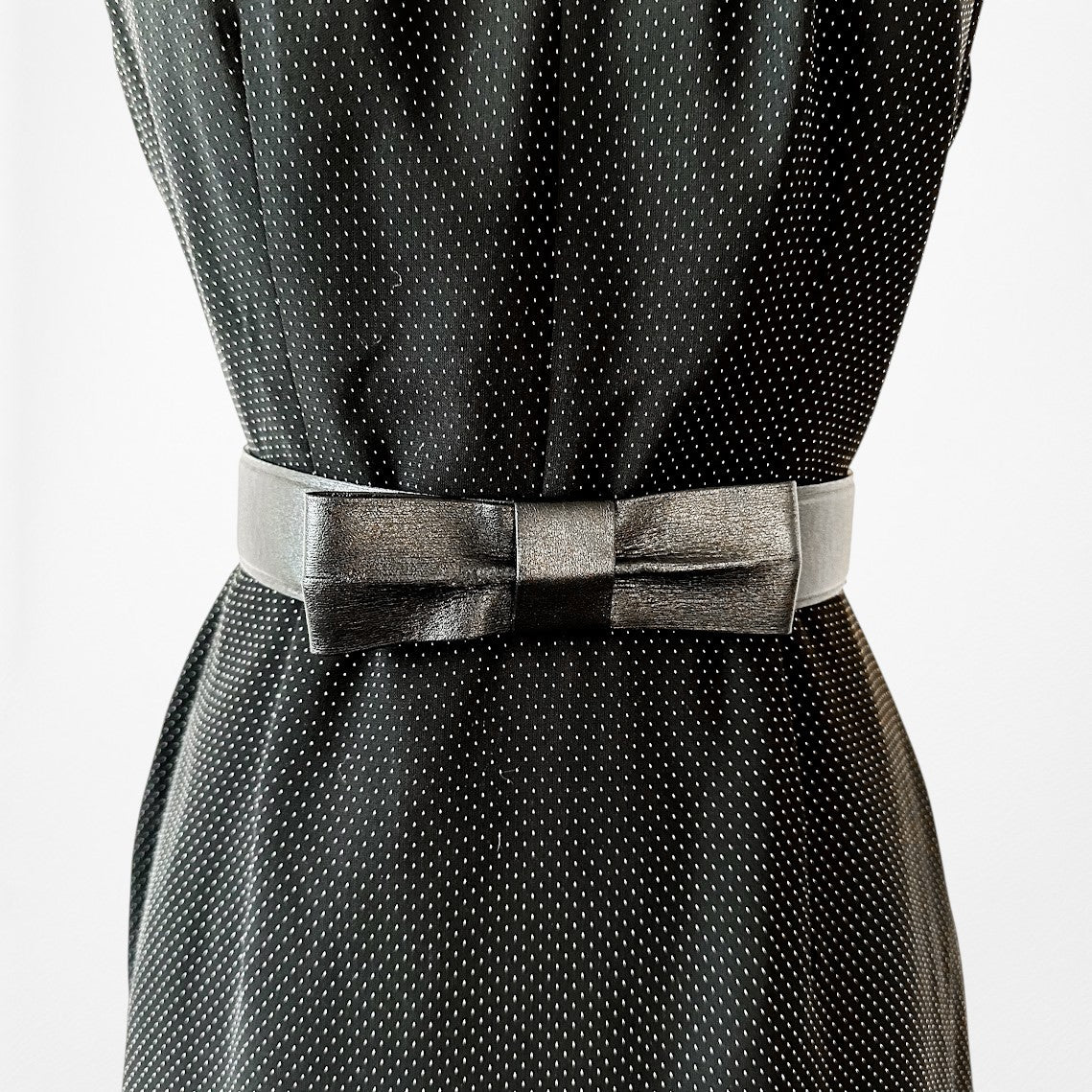 Vintage Y2K Black Polka Dot Knee Length Ruffle Hem Bodycon Dress Size M