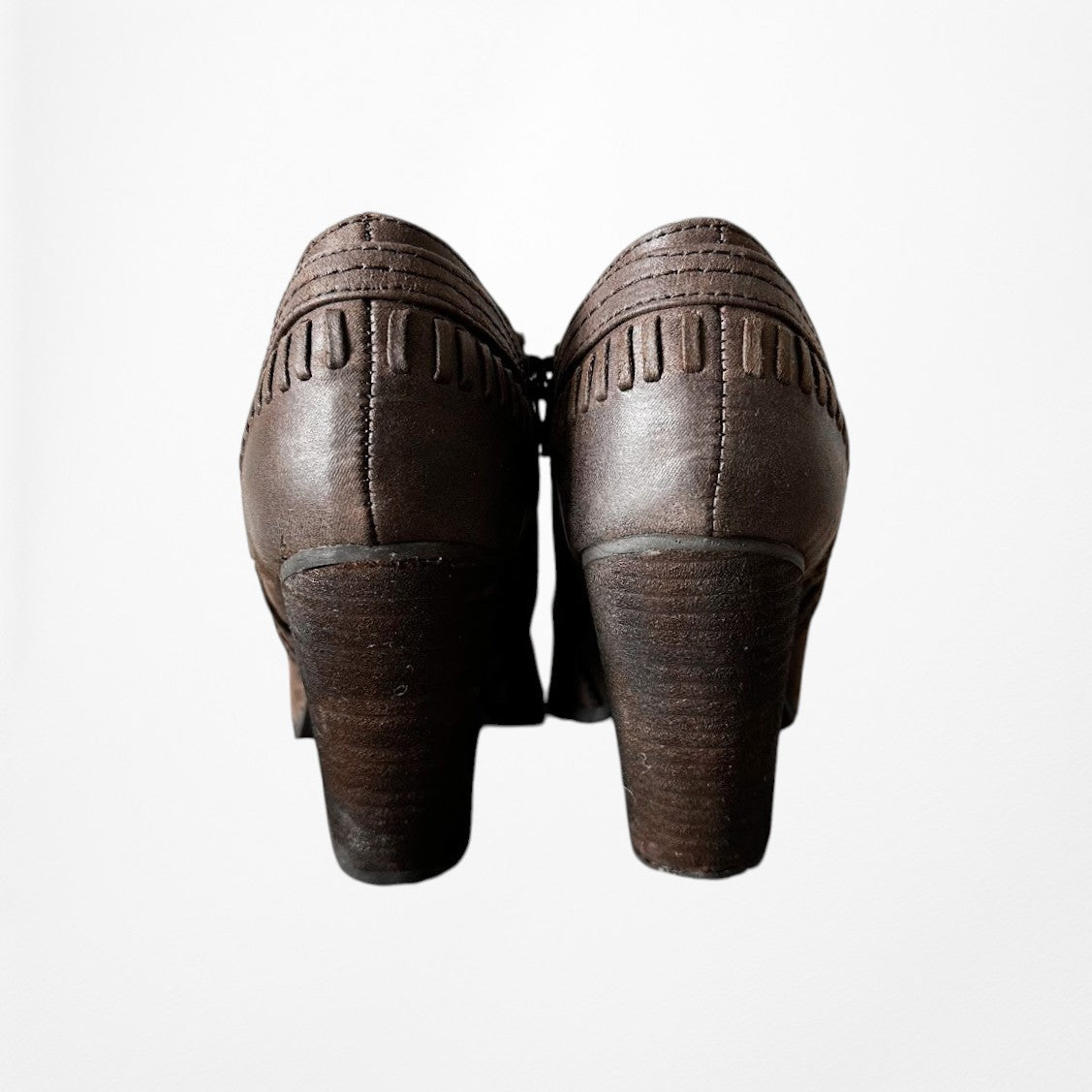 Vintage Y2K Brown Faux Leather Look Round Toe Ankle Booties Heels Size 6