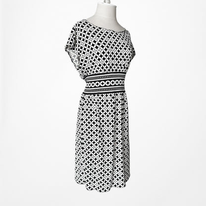 Vintage Y2K Black White Geometric Print Knit Knee Length Sheath Dress Size M