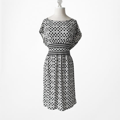 Vintage Y2K Black White Geometric Print Knit Knee Length Sheath Dress Size M